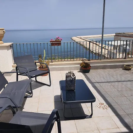 Mansarda Sole Ed Ombra Terrazza Vista Mare Appartamento *