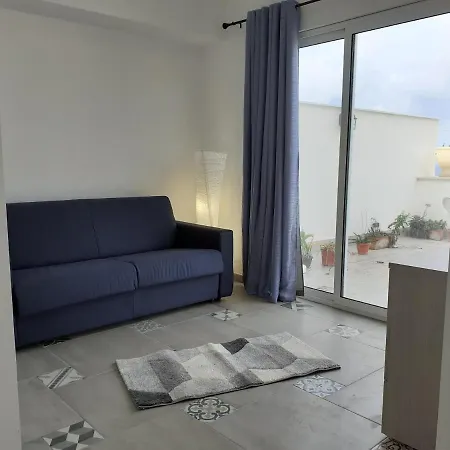 Mansarda Sole Ed Ombra Terrazza Vista Mare Balestrate