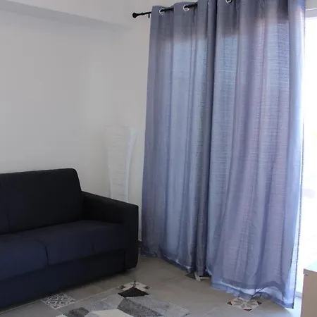 Mansarda Sole Ed Ombra Terrazza Vista Mare * Balestrate