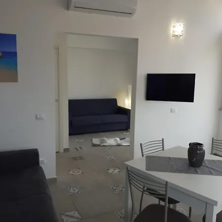 Mansarda Sole Ed Ombra Terrazza Vista Mare Apartment *