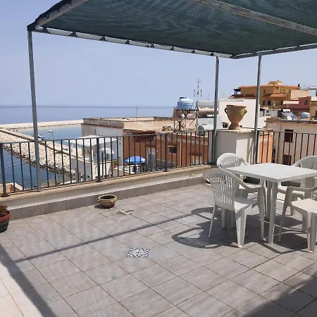 Apartment Mansarda Sole Ed Ombra Terrazza Vista Mare Balestrate